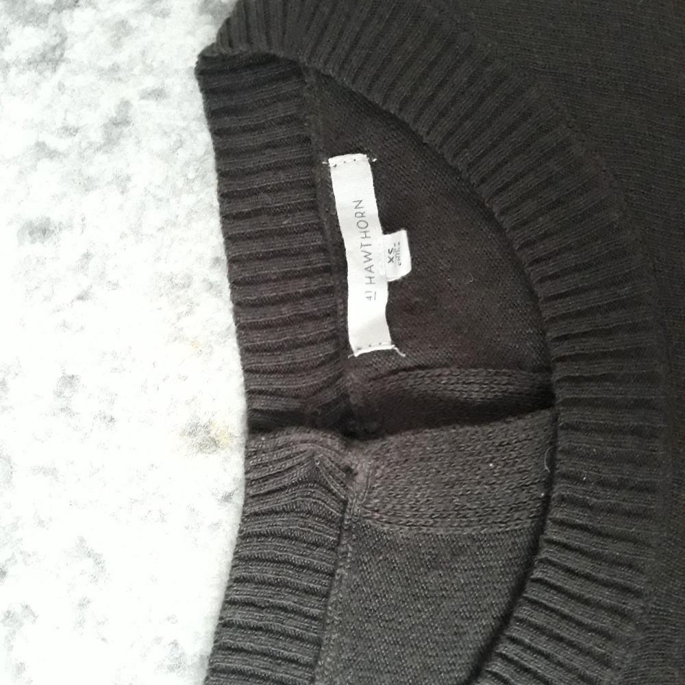 Sweatshirt - Picture 2 of 3